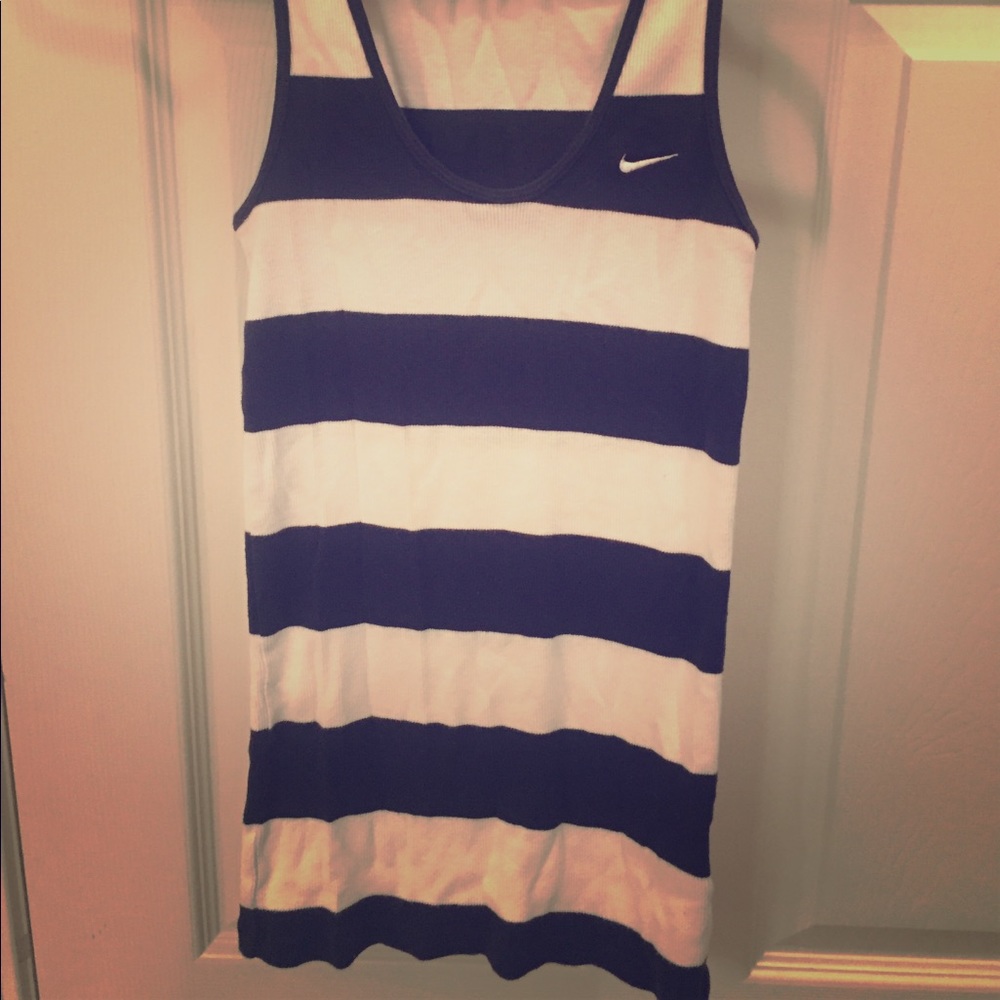 medium navy blue & white striped Nike tank top